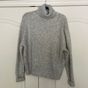 Zara grey oversized turtleneck. Size small.